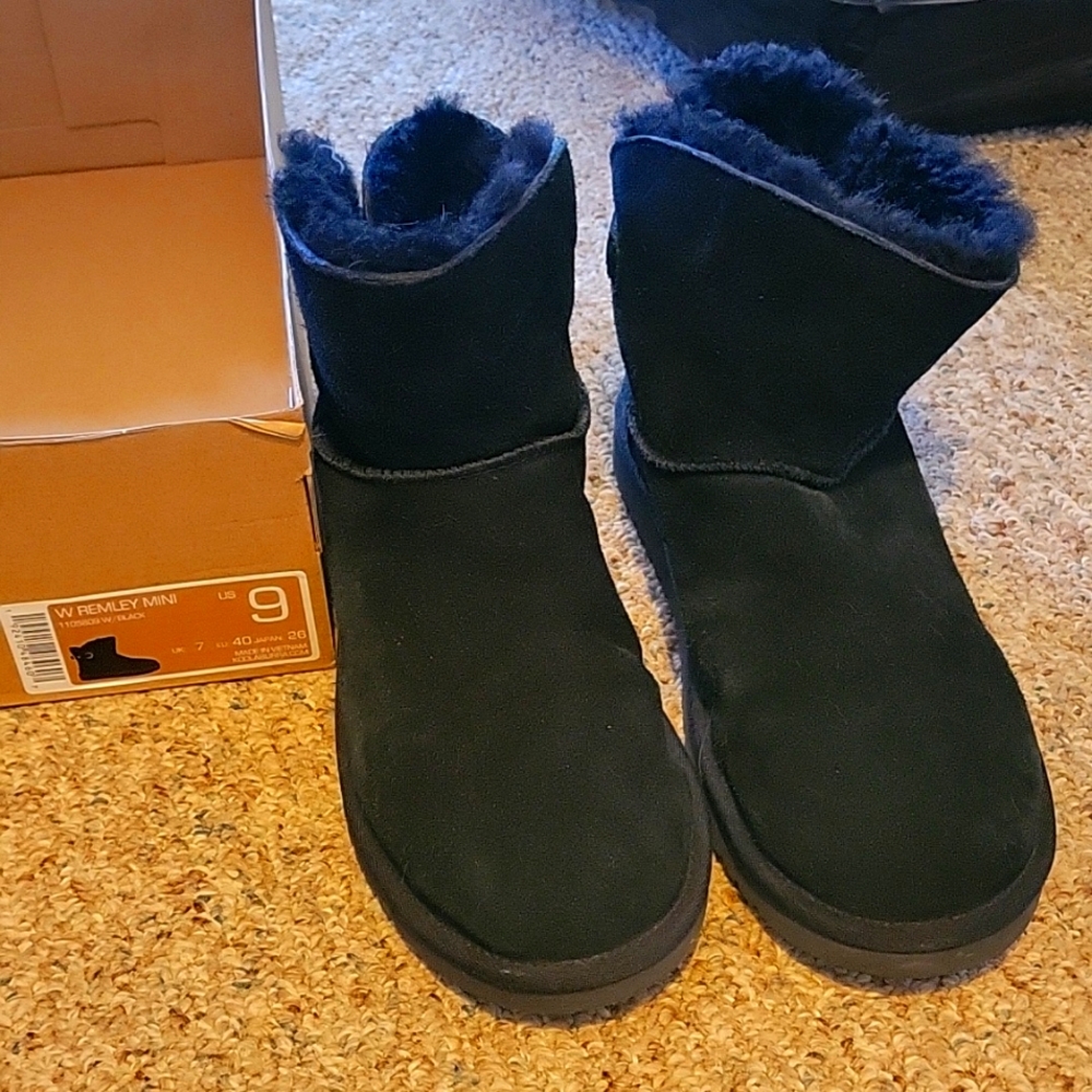 Ugg Remley mini boots